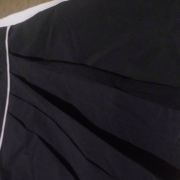 Oakley Bowtie Skort - Picture 4 of 5